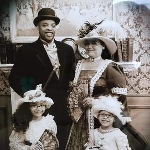 Meet your Posher, Charles